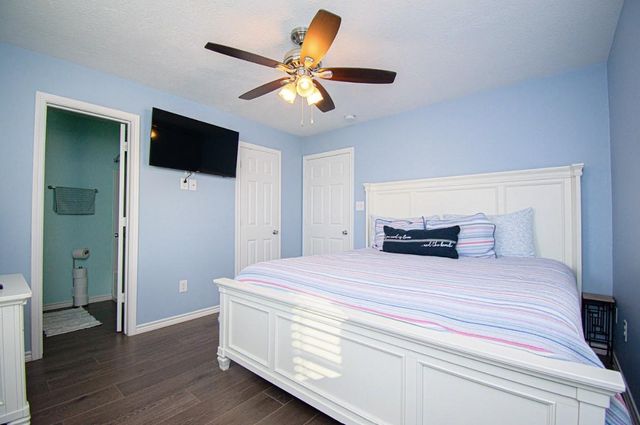 13714 Pirates Beach Boulevard, Galveston, TX 77554