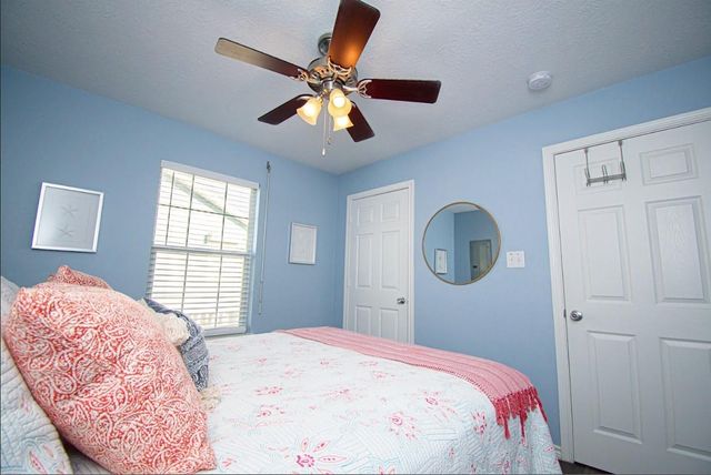 13714 Pirates Beach Boulevard, Galveston, TX 77554