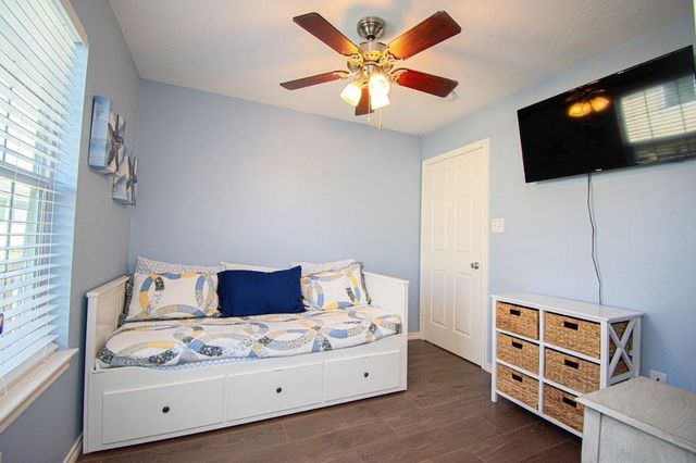 13714 Pirates Beach Boulevard, Galveston, TX 77554