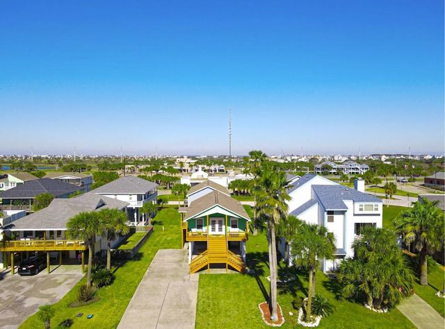 13714 Pirates Beach Boulevard, Galveston, TX 77554