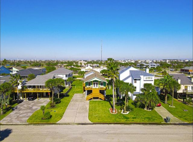 13714 Pirates Beach Boulevard, Galveston, TX 77554