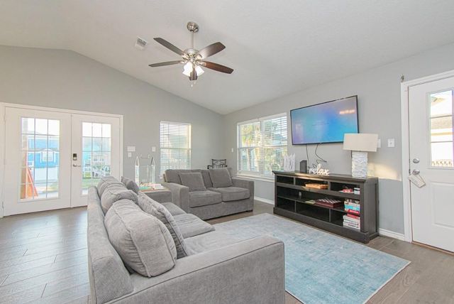 13714 Pirates Beach Boulevard, Galveston, TX 77554