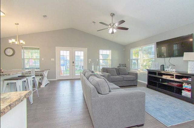 13714 Pirates Beach Boulevard, Galveston, TX 77554