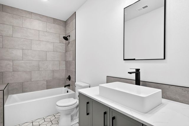 6074 6080 State Highway 125, Rogersville, MO 65742