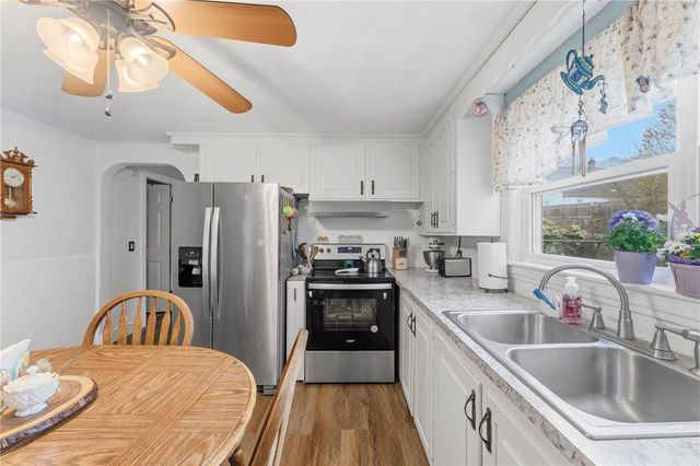 40 Shortway Drive, West Warwick, RI 02893