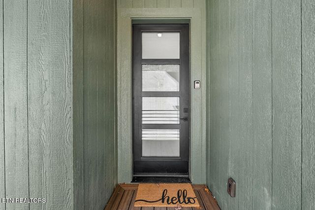 1590 Bear Valley Rd, Sevierville, TN 37876