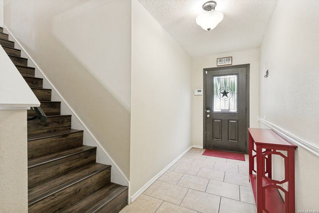 8842 Charter Pt., San Antonio, TX 78250