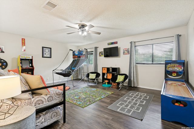 8842 Charter Pt., San Antonio, TX 78250