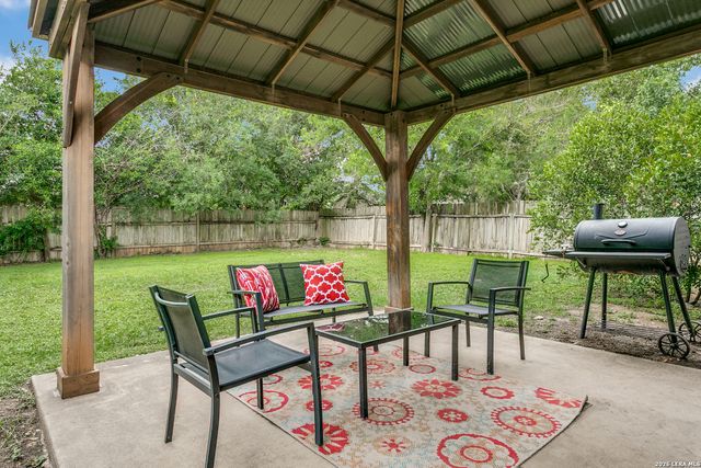 8842 Charter Pt., San Antonio, TX 78250