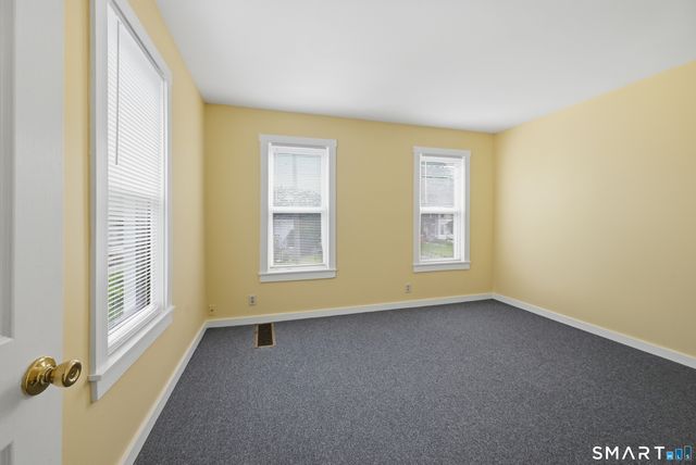 17 Lake Avenue, Danbury, CT 06810