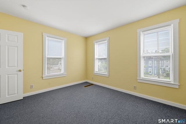 17 Lake Avenue, Danbury, CT 06810