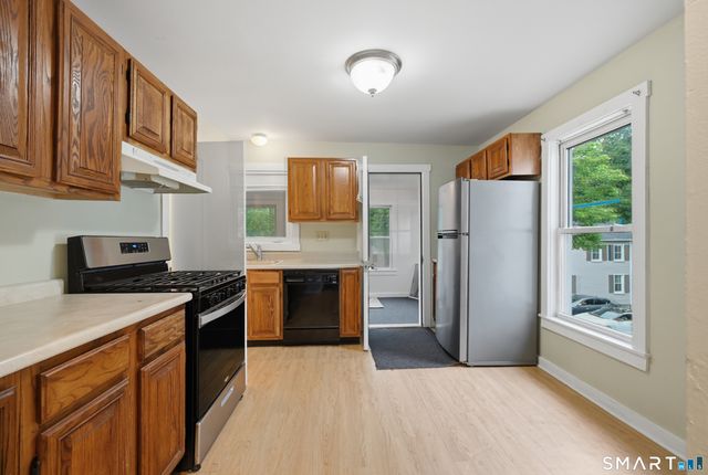 17 Lake Avenue, Danbury, CT 06810