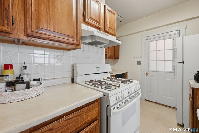 17 Lake Avenue, Danbury, CT 06810