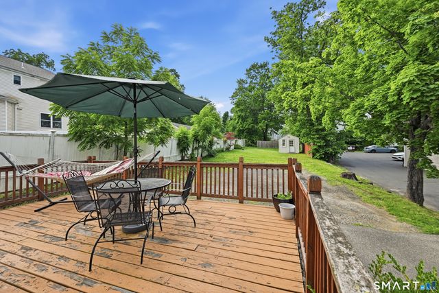 17 Lake Avenue, Danbury, CT 06810