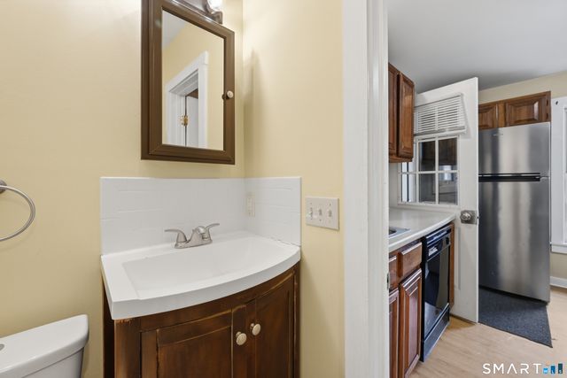 17 Lake Avenue, Danbury, CT 06810