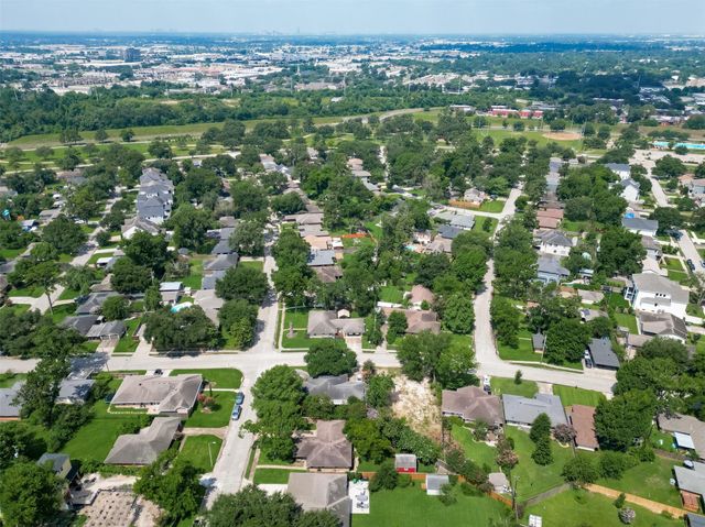 2126 Lamonte Lane, Houston, TX 77018