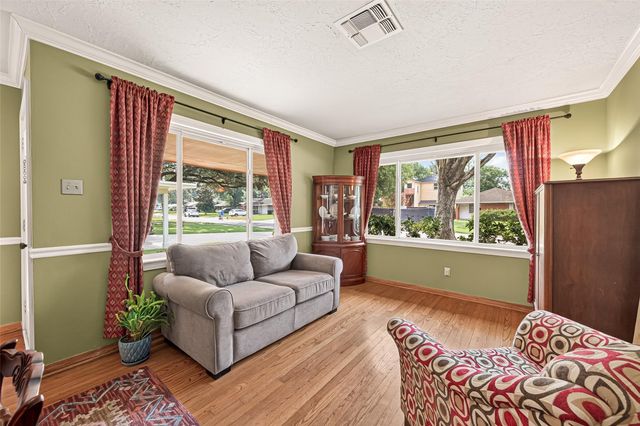 2126 Lamonte Lane, Houston, TX 77018