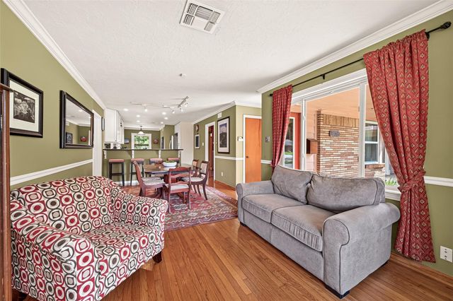 2126 Lamonte Lane, Houston, TX 77018