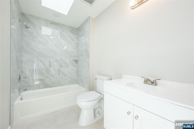 25 Park Place, Little Falls, NJ 07424