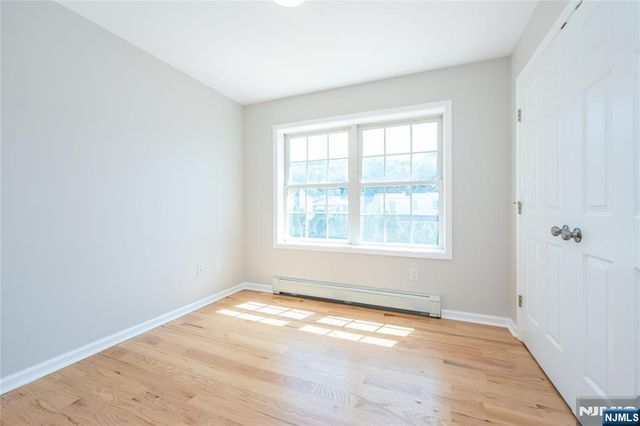 25 Park Place, Little Falls, NJ 07424
