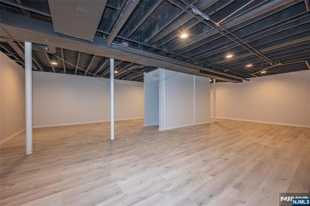 25 Park Place, Little Falls, NJ 07424