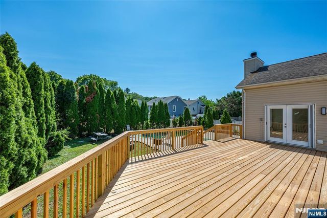 25 Park Place, Little Falls, NJ 07424