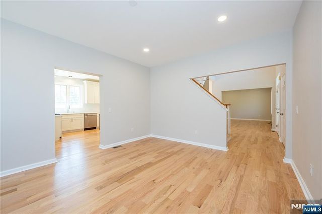 25 Park Place, Little Falls, NJ 07424