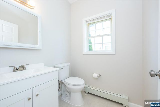 25 Park Place, Little Falls, NJ 07424