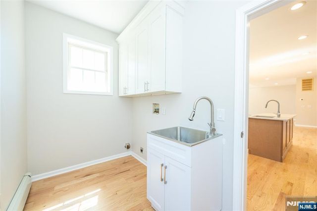 25 Park Place, Little Falls, NJ 07424