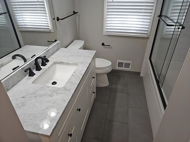 216 Hawes Avenue, Shoreview, MN 55126