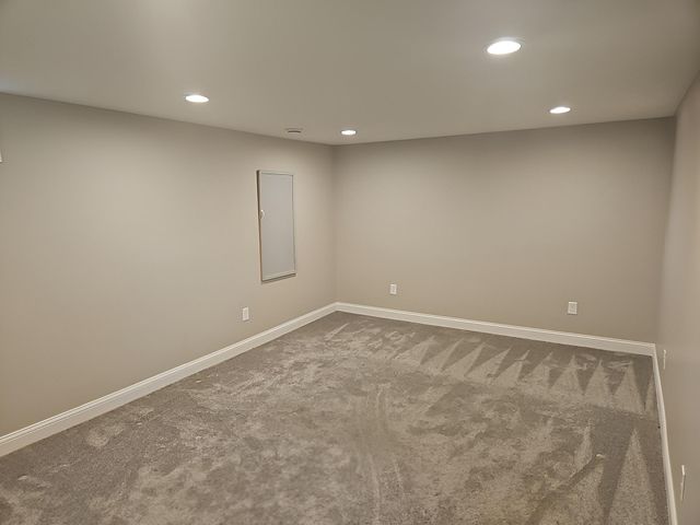 216 Hawes Avenue, Shoreview, MN 55126
