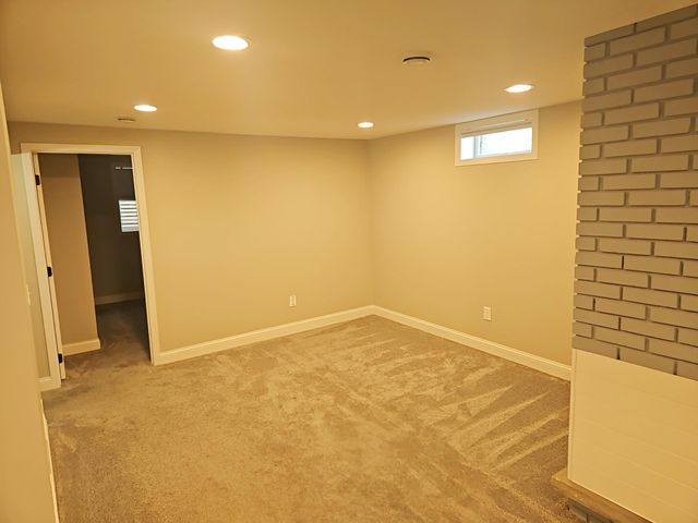 216 Hawes Avenue, Shoreview, MN 55126