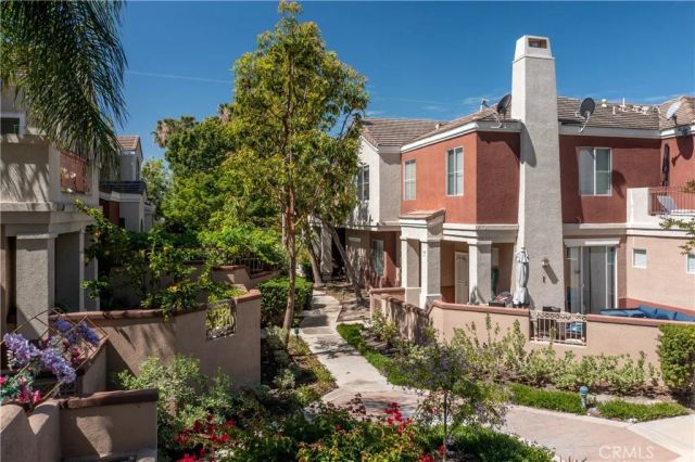 112 Santa Barbara Court, Lake Forest, CA 92610