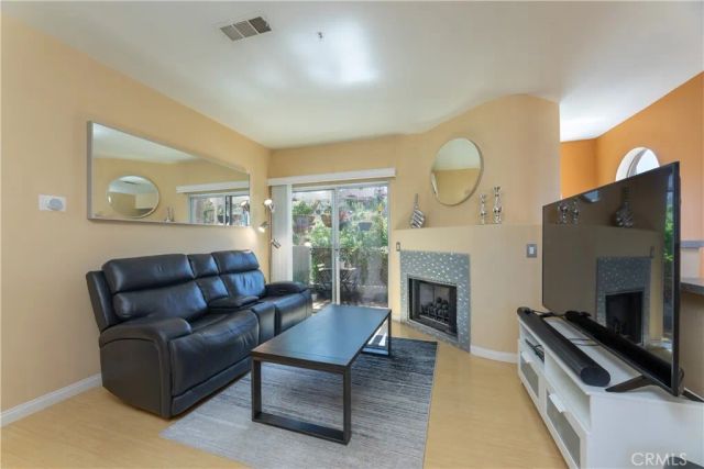 112 Santa Barbara Court, Lake Forest, CA 92610