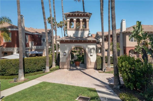 112 Santa Barbara Court, Lake Forest, CA 92610