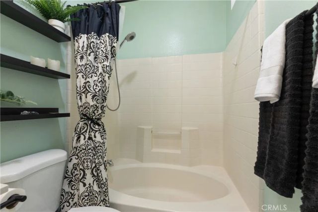 112 Santa Barbara Court, Lake Forest, CA 92610
