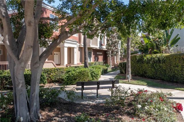 112 Santa Barbara Court, Lake Forest, CA 92610