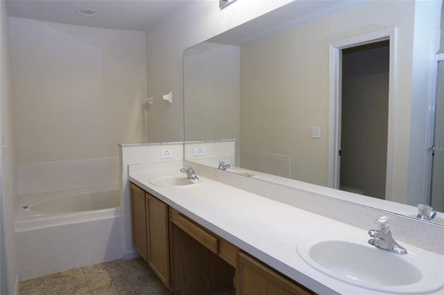 3007 LANGDON LANE N, Kissimmee, FL 34741