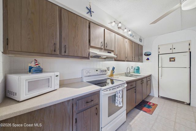 610 Jefferson Avenue 6, Cape Canaveral, FL 32920