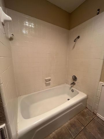 7001 Geneva Avenue, B, Lubbock, TX 79413