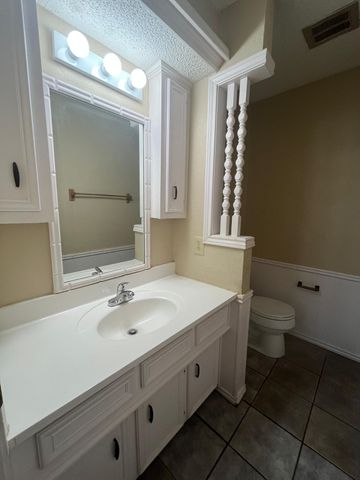 7001 Geneva Avenue, B, Lubbock, TX 79413