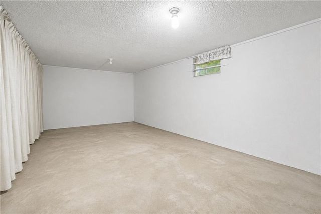 863 Kendall Road, Peculiar, MO 64078