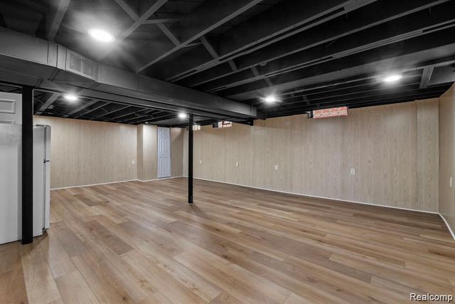 28419 Park Court, Madison Heights, MI 48071