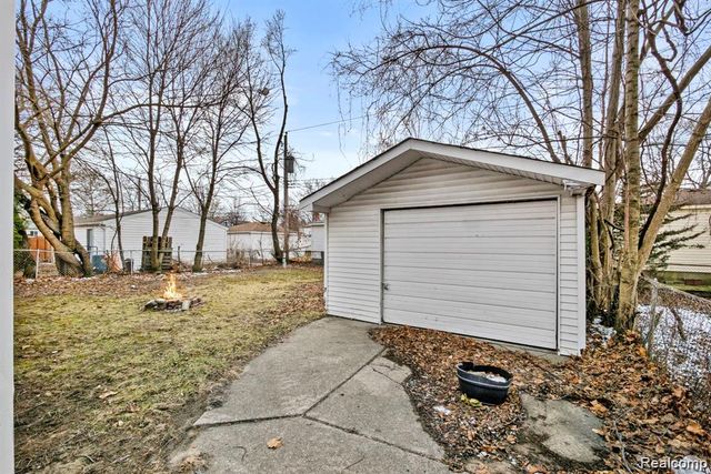 28419 Park Court, Madison Heights, MI 48071