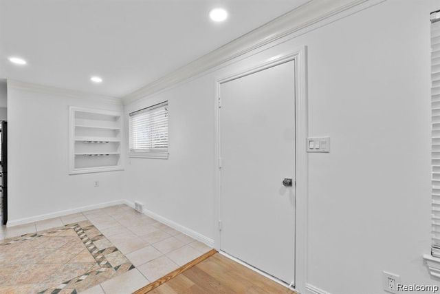 28419 Park Court, Madison Heights, MI 48071