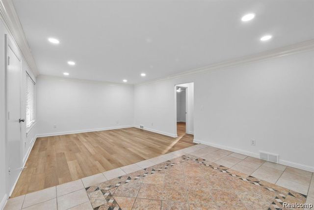 28419 Park Court, Madison Heights, MI 48071