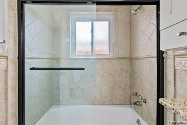 28419 Park Court, Madison Heights, MI 48071