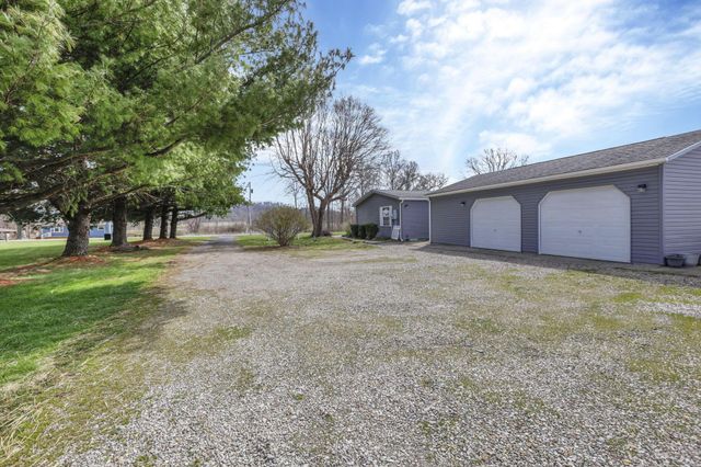 895 Becks Knob Road SW, Lancaster, OH 43130