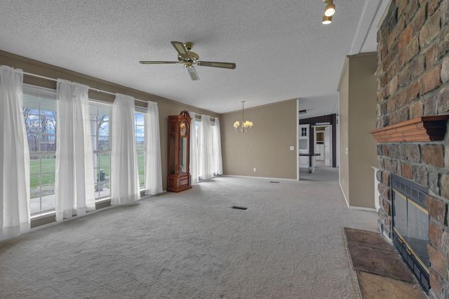 895 Becks Knob Road SW, Lancaster, OH 43130