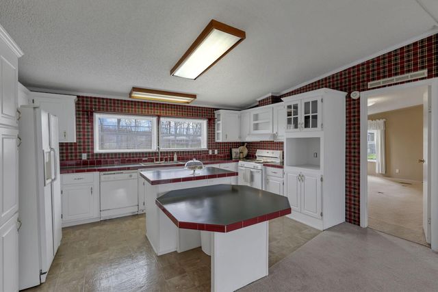 895 Becks Knob Road SW, Lancaster, OH 43130